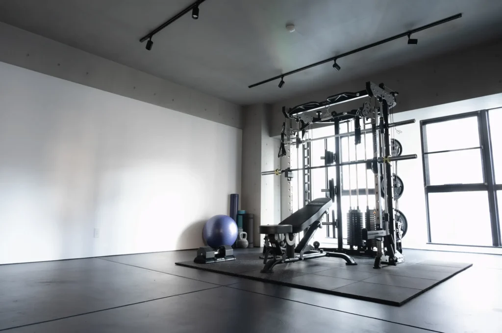 大阪市西区本町のパーソナルジムFIT HIVE(フィットハイブ)のトレーニングマシン