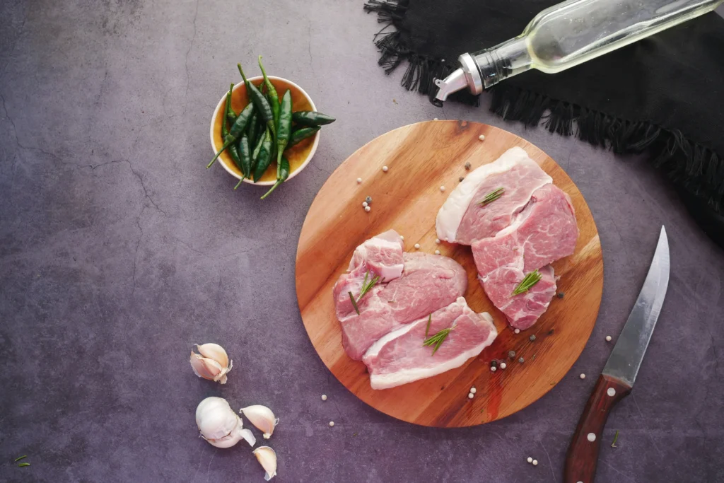 シックスパックを手に入れるための理想的な食材の写真