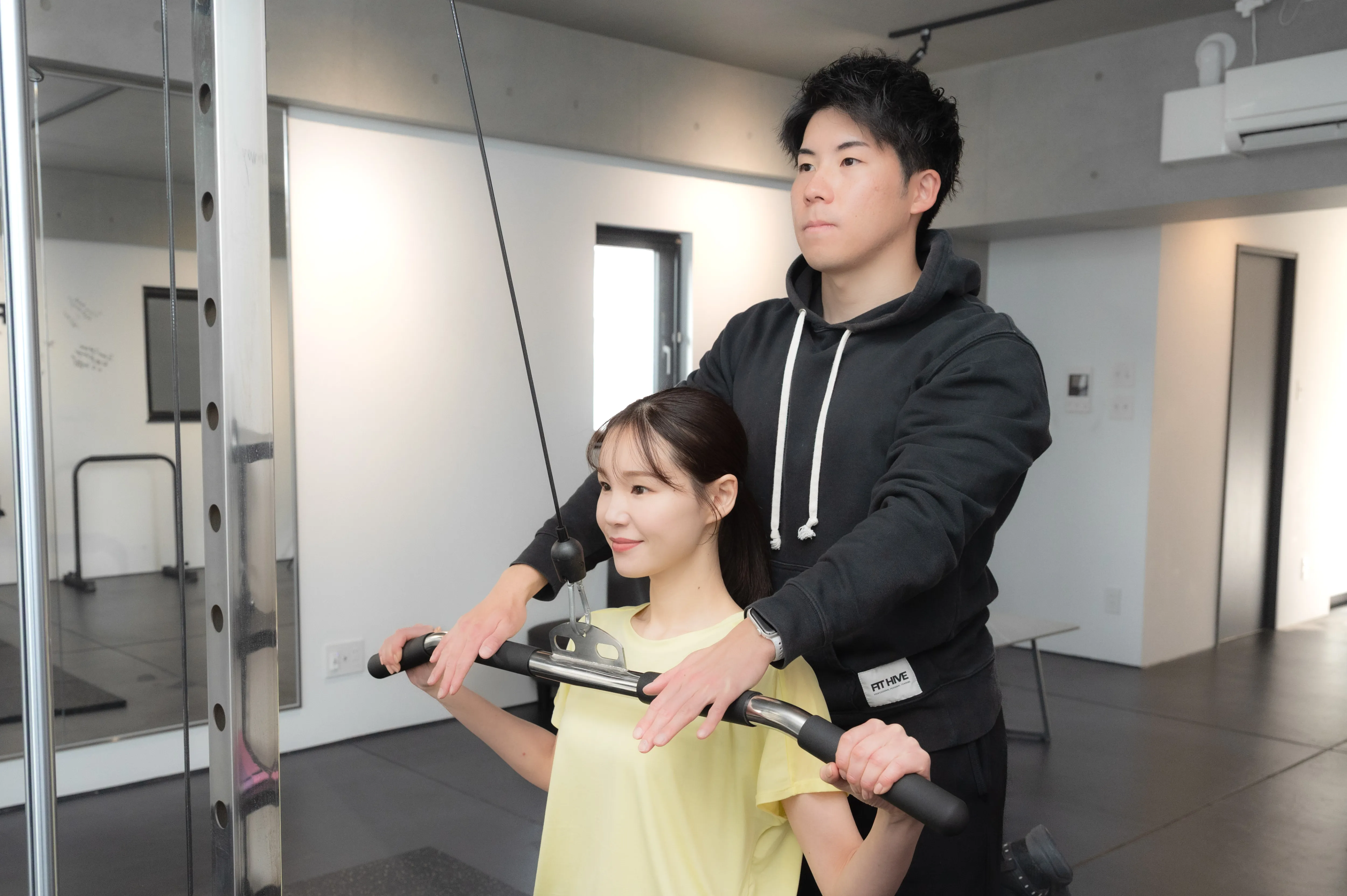 大阪西区本町のパーソナルトレーニングジムFIT HIVE（フィットハイブ）のトレーニング風景